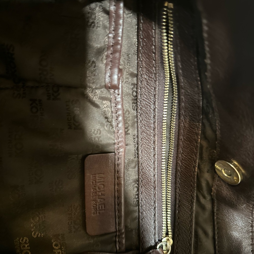 Michael Kors Astor dark brown leather Hobo bag gold grommets and tassels - Picture 12 of 15
